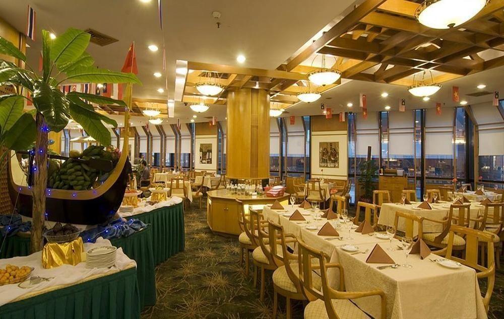 Hotel Silverland Дунгуань Екстер'єр фото