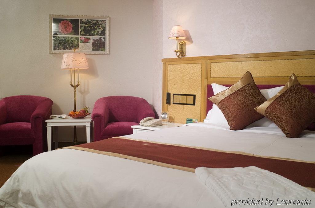 Hotel Silverland Дунгуань Екстер'єр фото